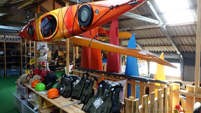 kajak_ausstellung_laden